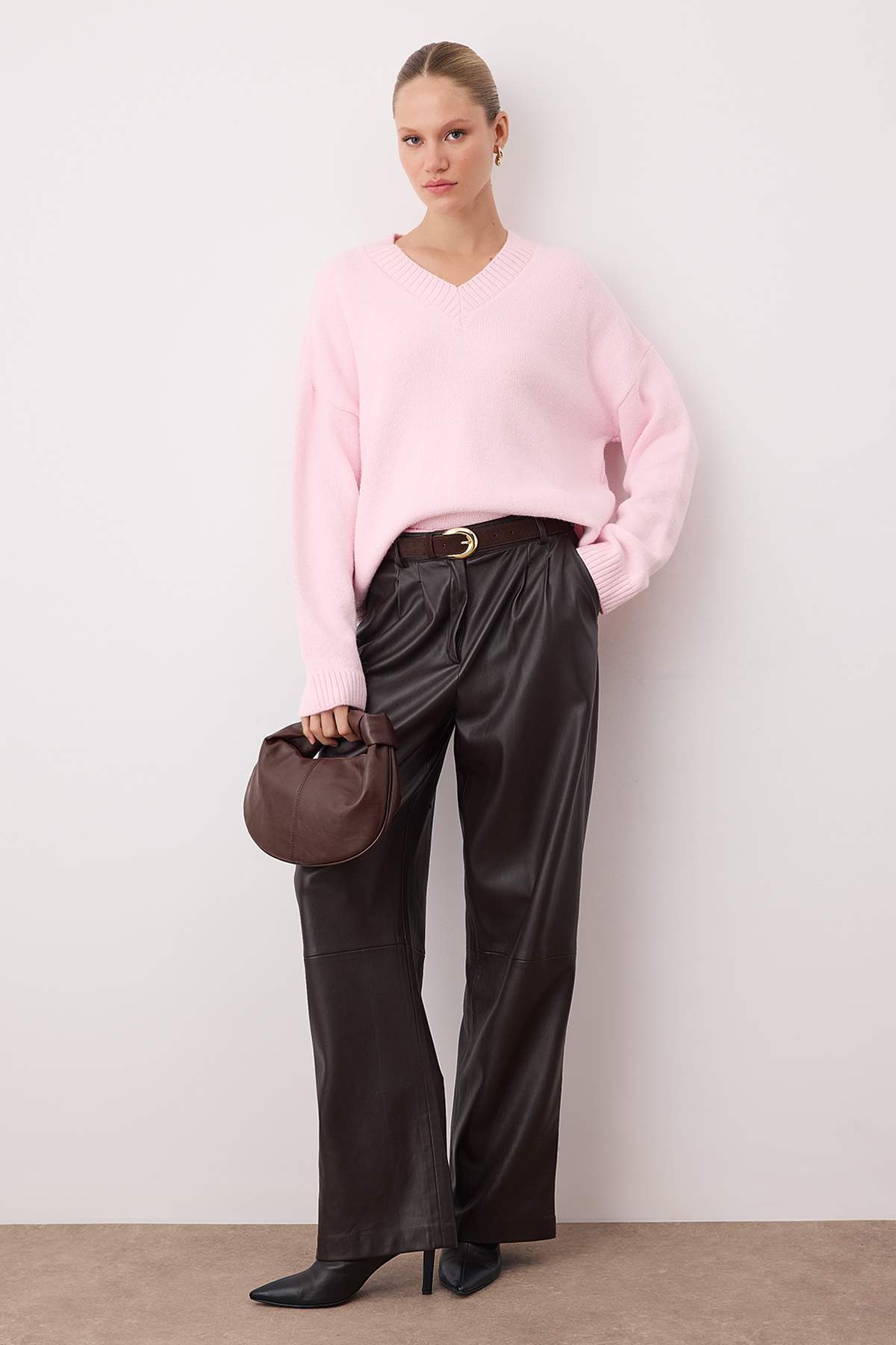 Wardrobe Essentials Pembe Basic Geniş Kalıp Yumuşak Dokulu Triko Kazak | TWOAW26KZ00091