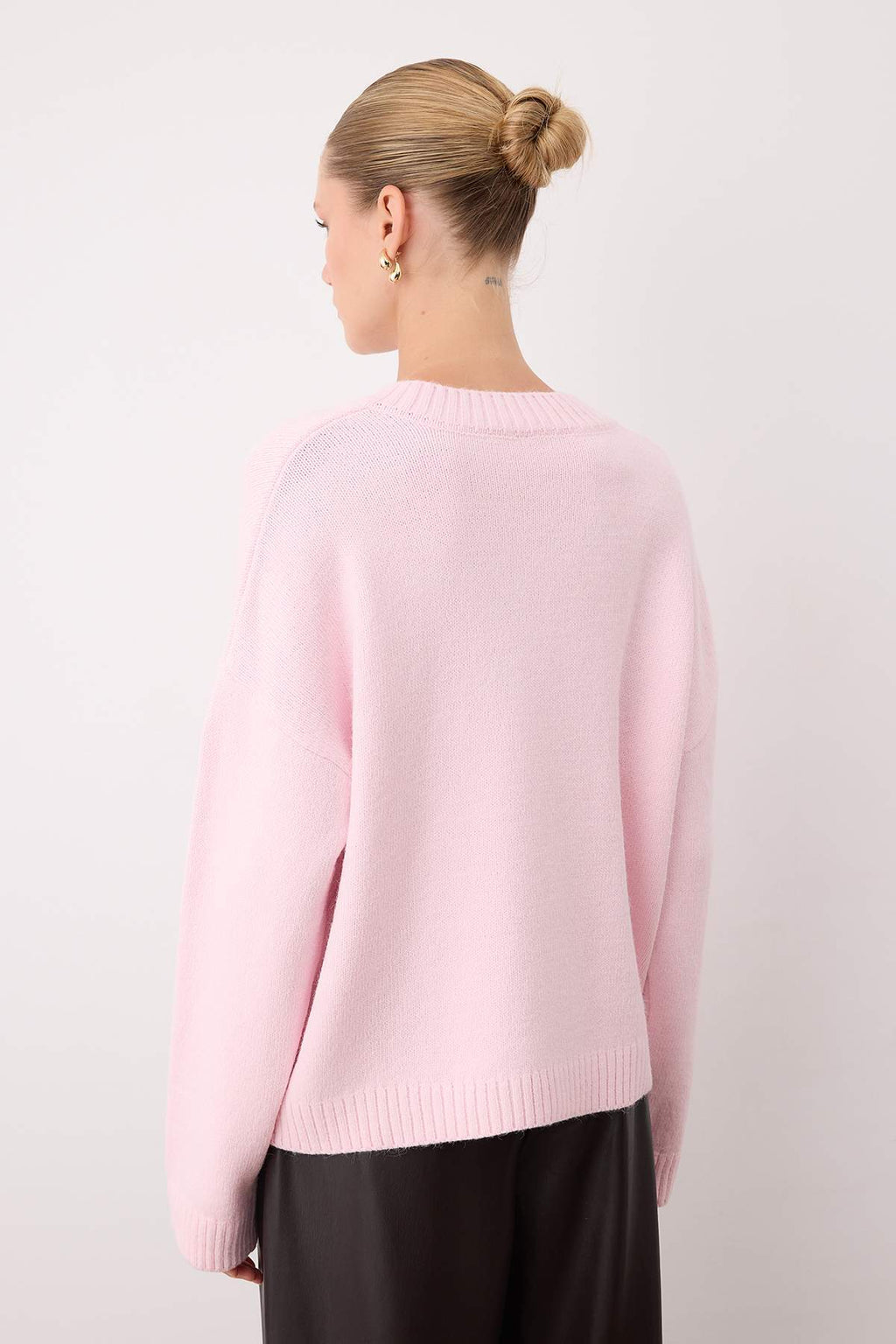 Wardrobe Essentials Pembe Basic Geniş Kalıp Yumuşak Dokulu Triko Kazak | TWOAW26KZ00091