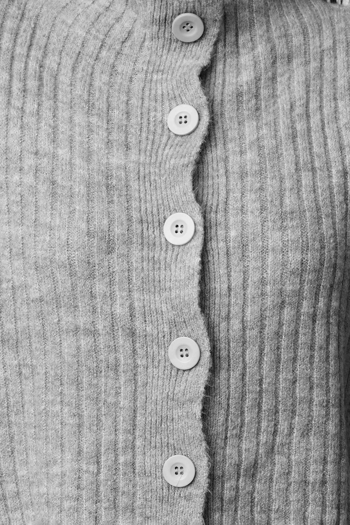 Koyu Gri Crop Yumuşak Dokulu Dik Yaka Triko Hırka TWOAW22HI0174