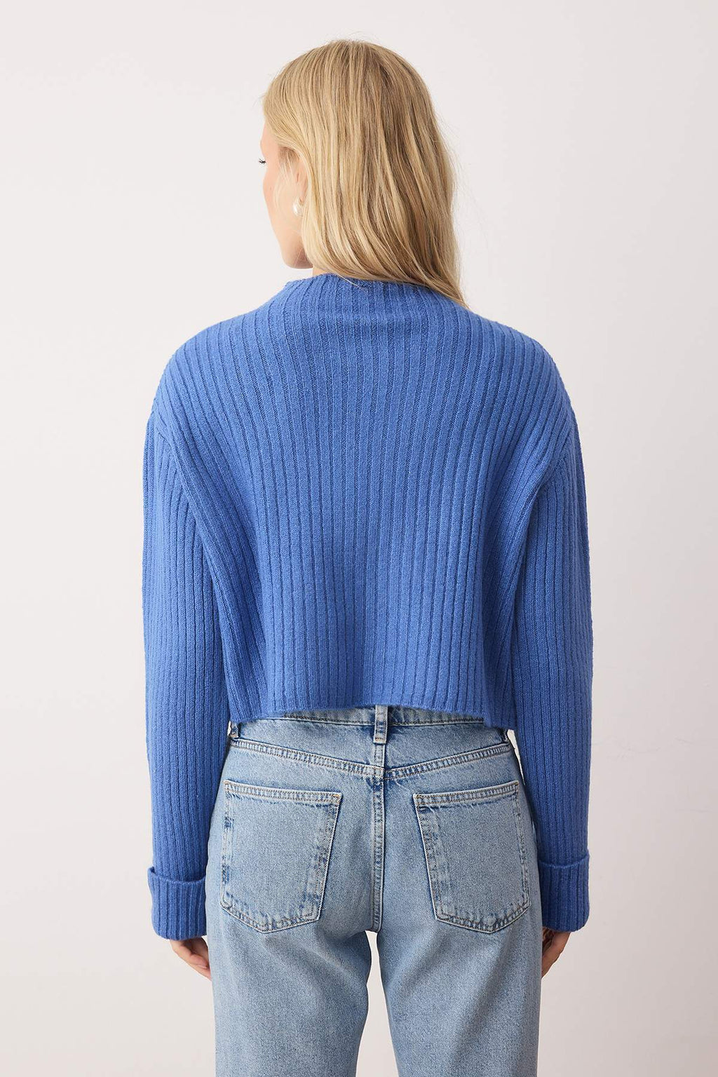Mavi Crop Yumuşak Dokulu Dik Yaka Triko Hırka TWOAW22HI0174