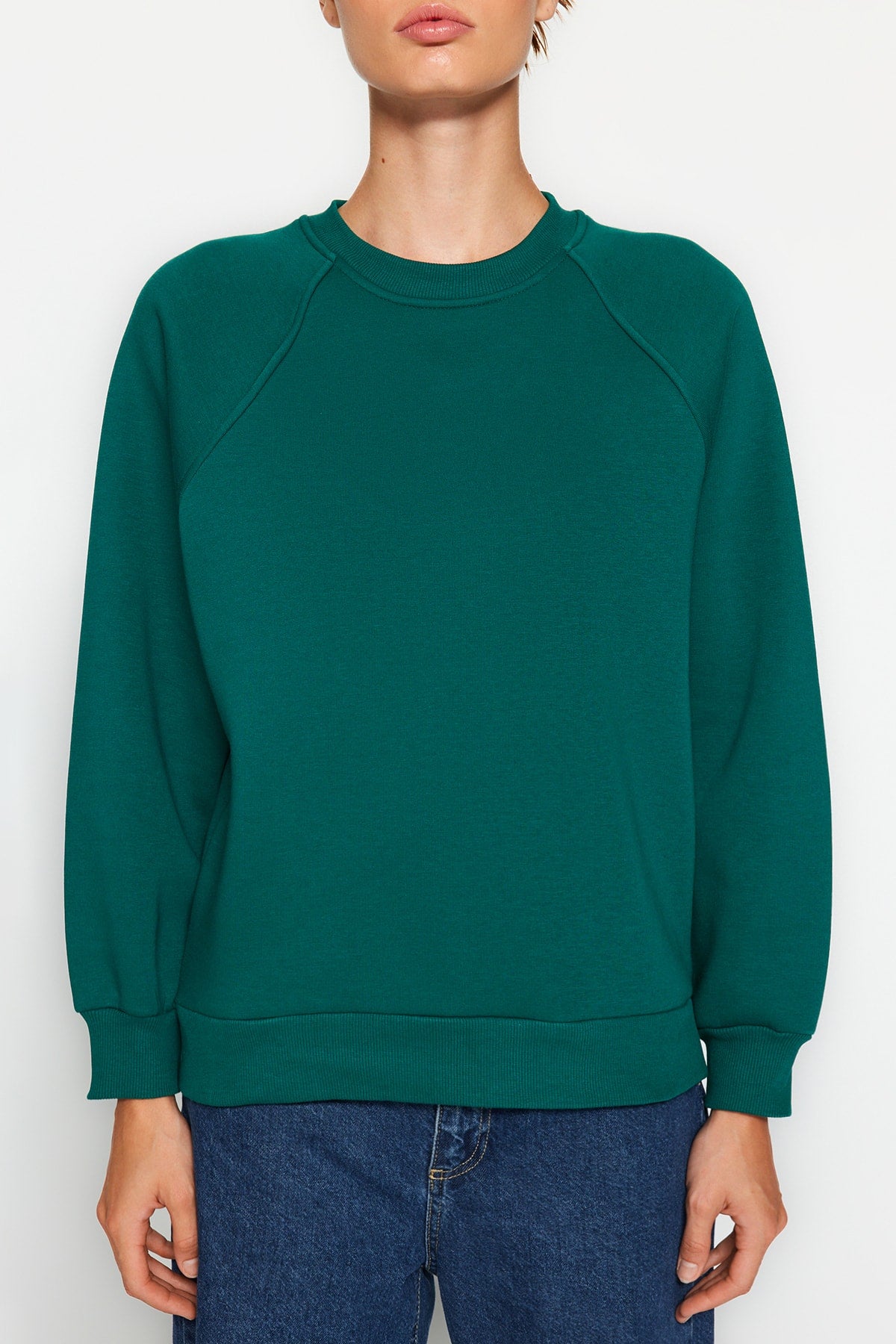 Zümrüt Yeşili Relaxed/Rahat Kalıp Basic Reglan Kol Bisiklet Yaka Örme Sweatshirt TWOAW24SW00104