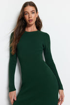 Zümrüt Yeşili Midi Triko Bisiklet Yaka Elbise TWOAW21EL0422