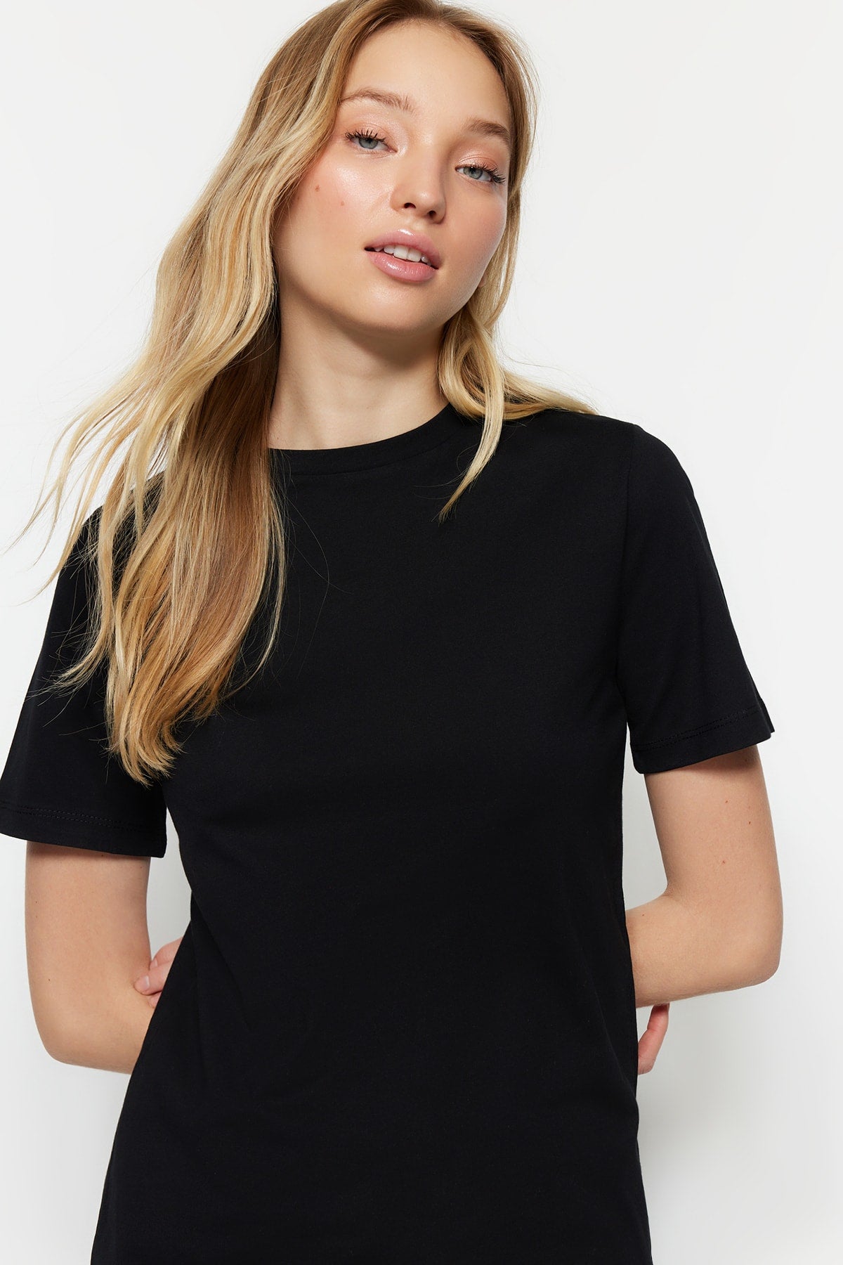 Black 100% cotton basic crew neck knit t-shirt