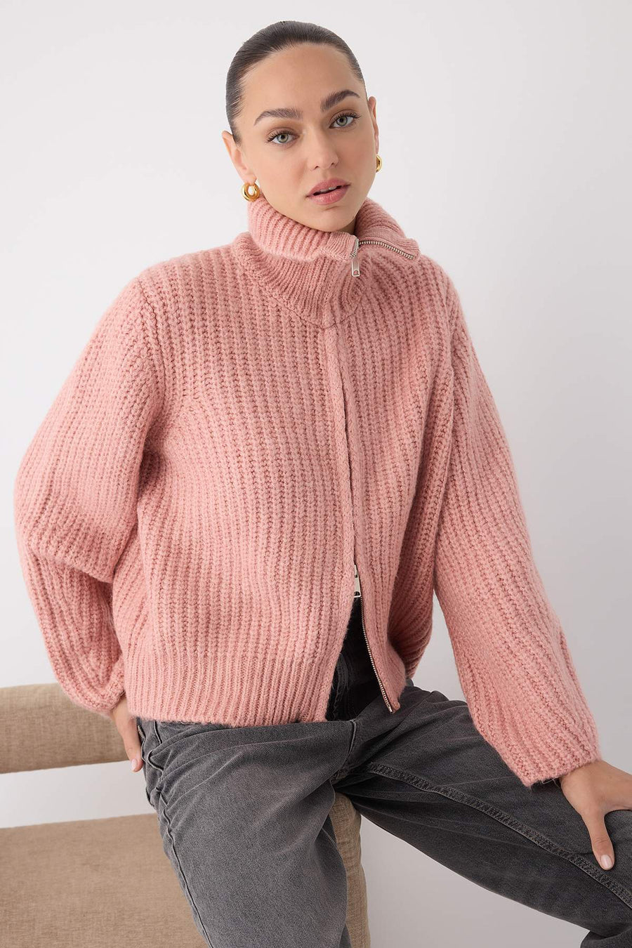 Wardrobe Essentials Light Pink Zipped Soft Textured Relaxed Fit Knit Cardigan