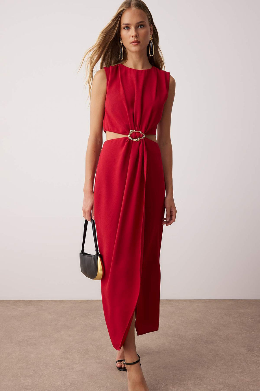 Burgundy A-Line Waist Cutout and Accessory Detail Maxi Woven Crepe Dress