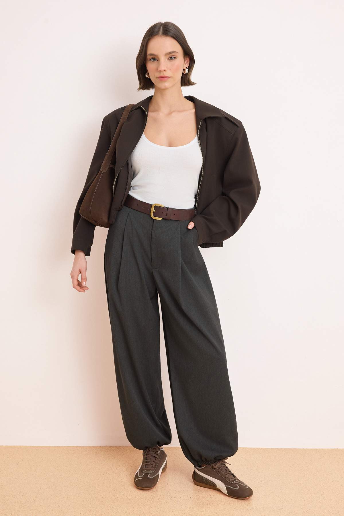 بنطلون هارم رمادي فحمي منسوج خصر عالي