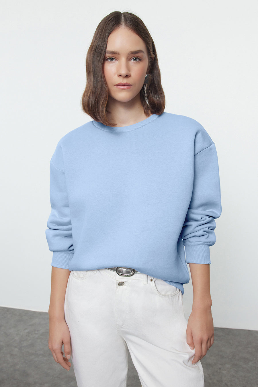 Light blue thick fleece lined regular fit crew neck basic knit sweatshirt