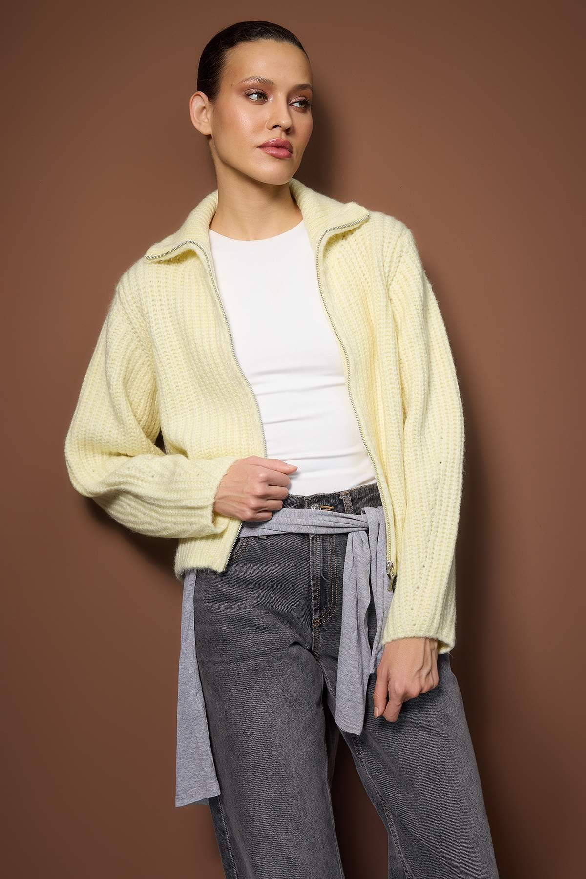 Wardrobe Essentials كارديغان تريكو أصفر بسحّاب نسيج ناعم قصة واسعة