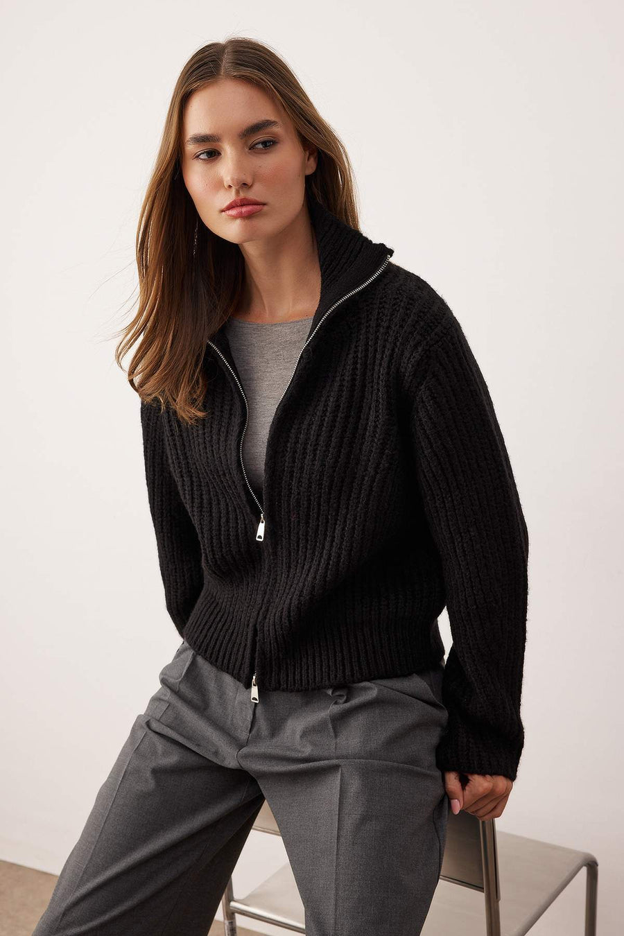 Wardrobe Essentials Black Zipped Soft Textured Relaxed Fit Knit Cardigan