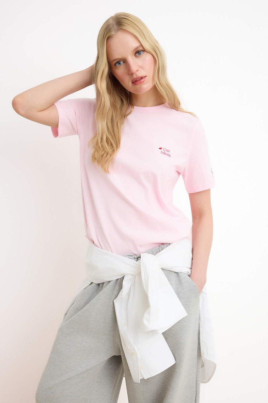 Light Pink Cat Mom Graphic Embroidered Regular Fit Structured 100% Cotton Knit T-Shirt