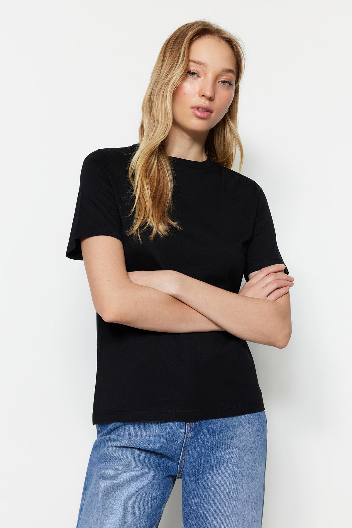 Black 100% cotton basic crew neck knit t-shirt