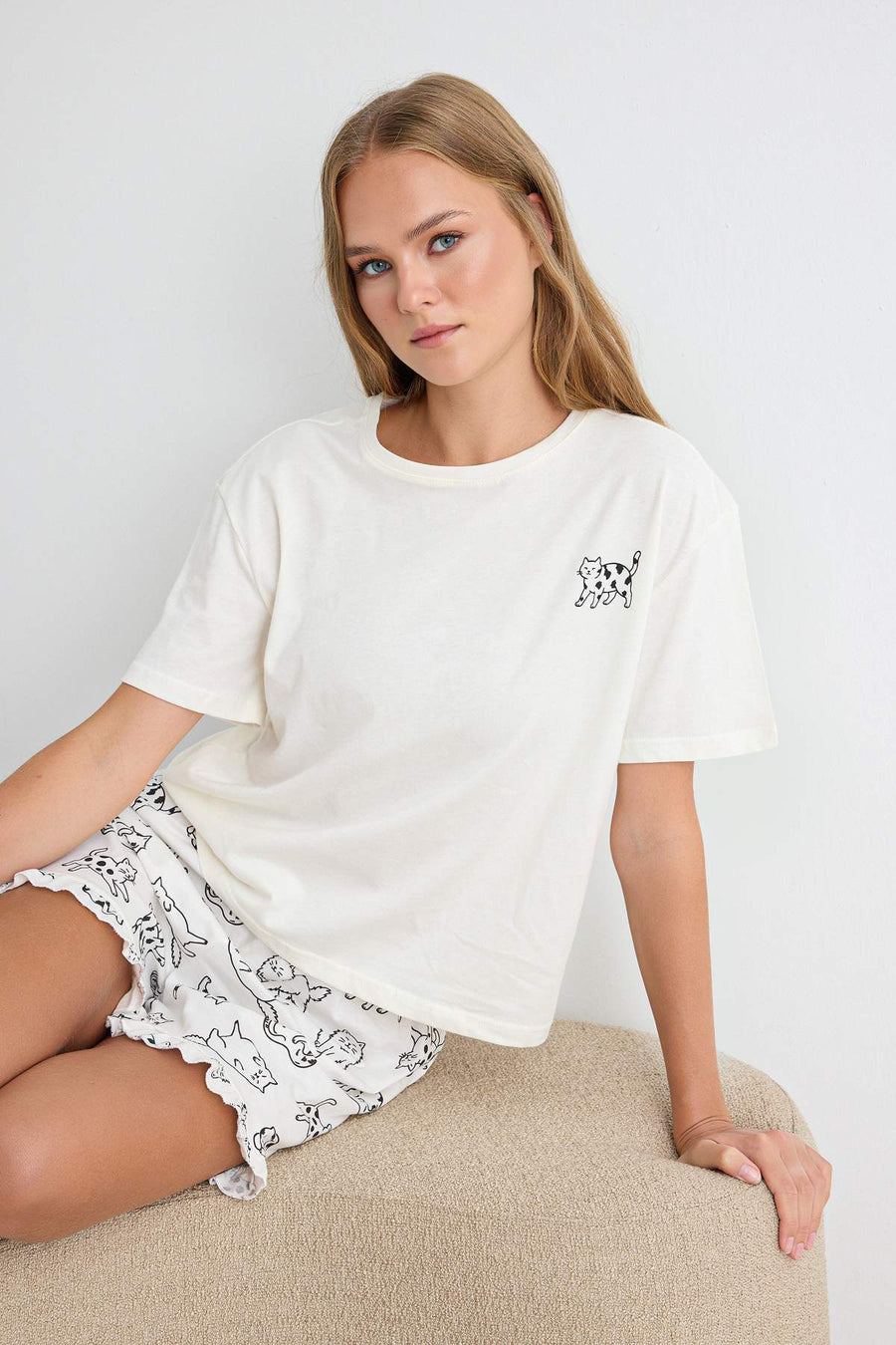 Ecru 100% Cotton Cat Print Ruffled Knit Pyjama Set